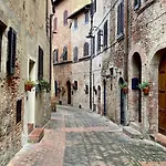 Casa Lenzona
